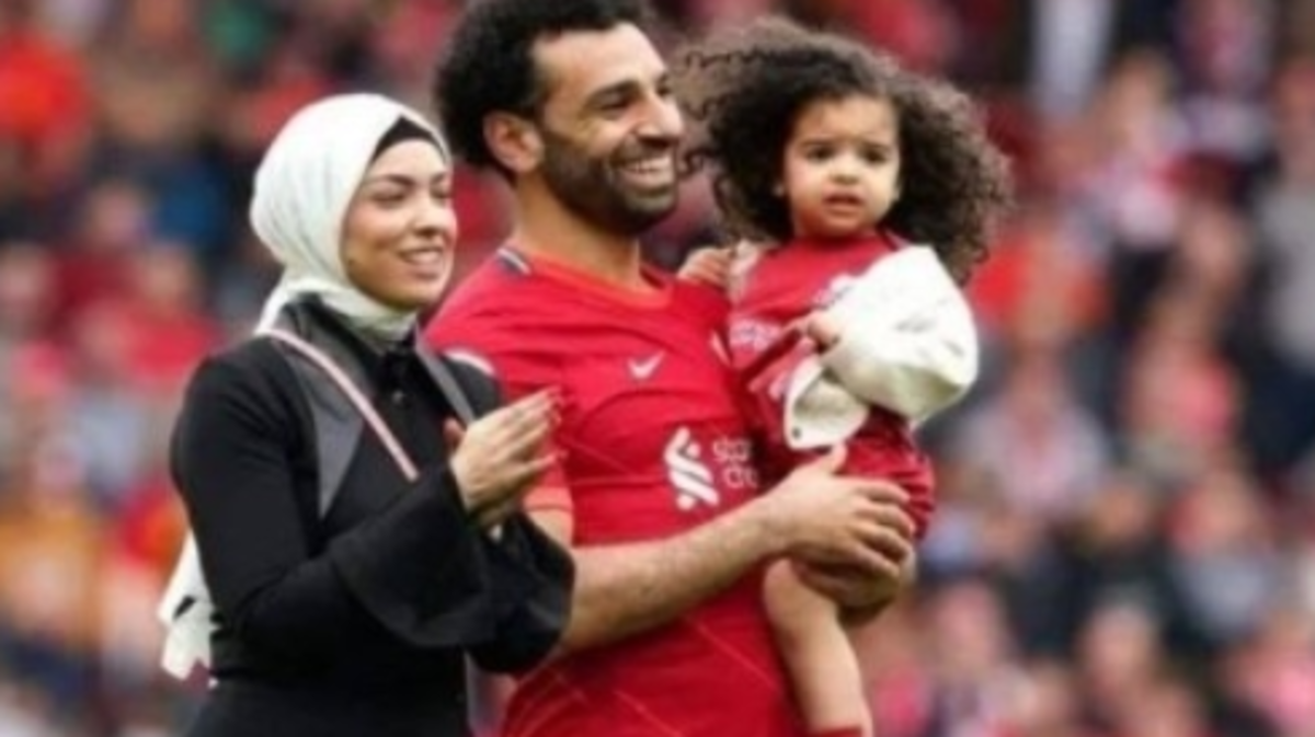 You are currently viewing “خسّت قوي”.. إطلالة لافتة لزوجة محمد صلاح