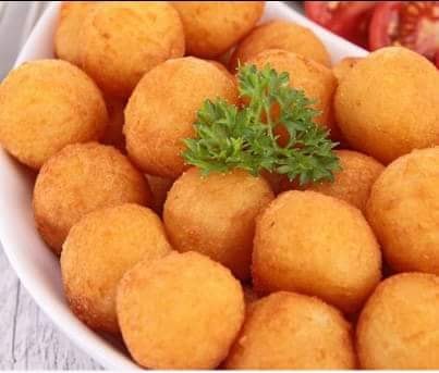 You are currently viewing كروكيت البطاطس الشهبة بجبن الموتزاريلا