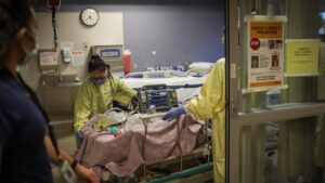 ألبرتا: الأطباء يخشون مزيجاً من الإنلفونزا والـ’’كوفيد – 19‘‘ في الخريف