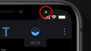 ماذا تعني النقطتان الخضراء والصفراء في الآيفون؟