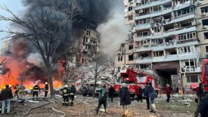 وزيرة الخارجية الكندية تستدعي السفير الروسي لإدانة قصف دنيبرو