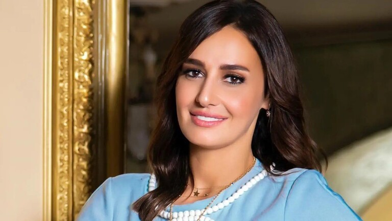 You are currently viewing بعيدا عن التمثيل.. مهنة جديدة لـ حلا شيحة بعد الانفصال وخلع الحجاب