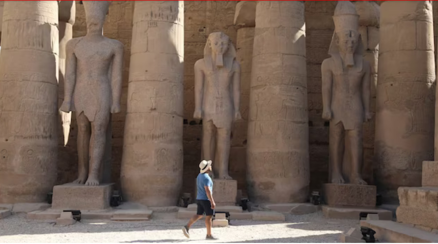 You are currently viewing مصر تفرض قيوداً جديدة على المسافرين الكنديين