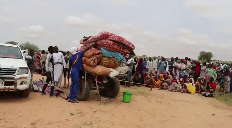 You are currently viewing السودان يوافق على إدخال المساعدات الإنسانية عبر الحدود مع تشاد