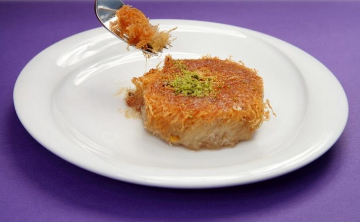 You are currently viewing كنافة بالمانجو