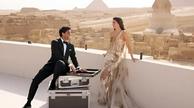 You are currently viewing زفاف أسطوري لثري هندي وعارضة أزياء شهيرة.. أقيم بأحضان الأهرامات