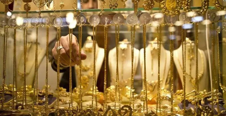 You are currently viewing أسعار الذهب في مصر تحقق مكاسب قياسية.. وغرام 21 يسجل هذا المستوى