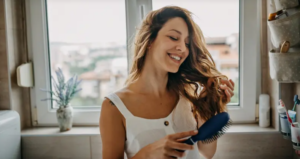 لشعر صحي وجيد المظهر.. إليك 9 أفضل زيوت