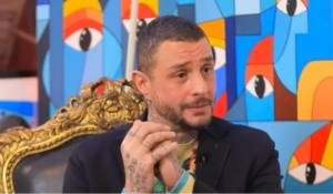 أحمد الفيشاوي: عشت قصة حب مع شيرين.. والزعيم “مش وسيم”