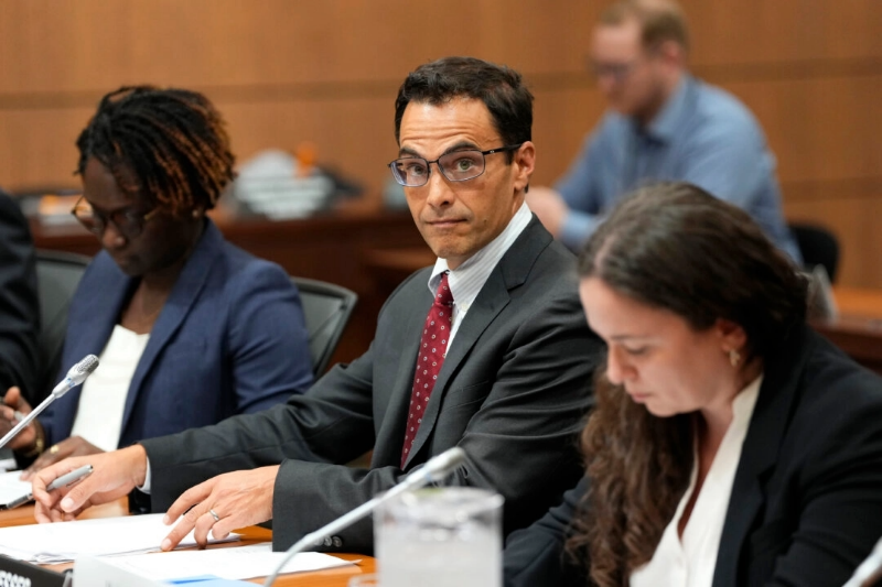 You are currently viewing اتفاق صيني – كندي لمواجهة الرسوم الجمركية الأمريكية