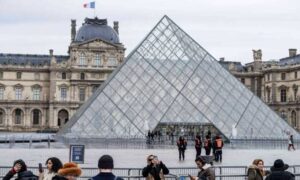 الكشف عن مشاهد لعملية سرقة المجوهرات من متحف اللوفر