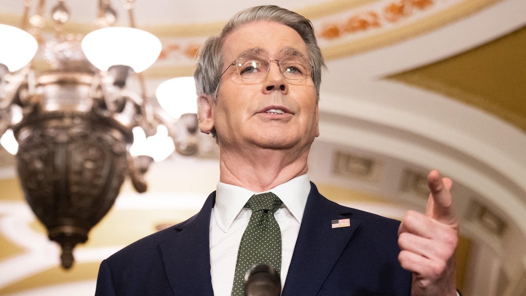 You are currently viewing وزير الخزانة الأميركي يعلّق على مسألة استقلال ألبرتا عن كندا